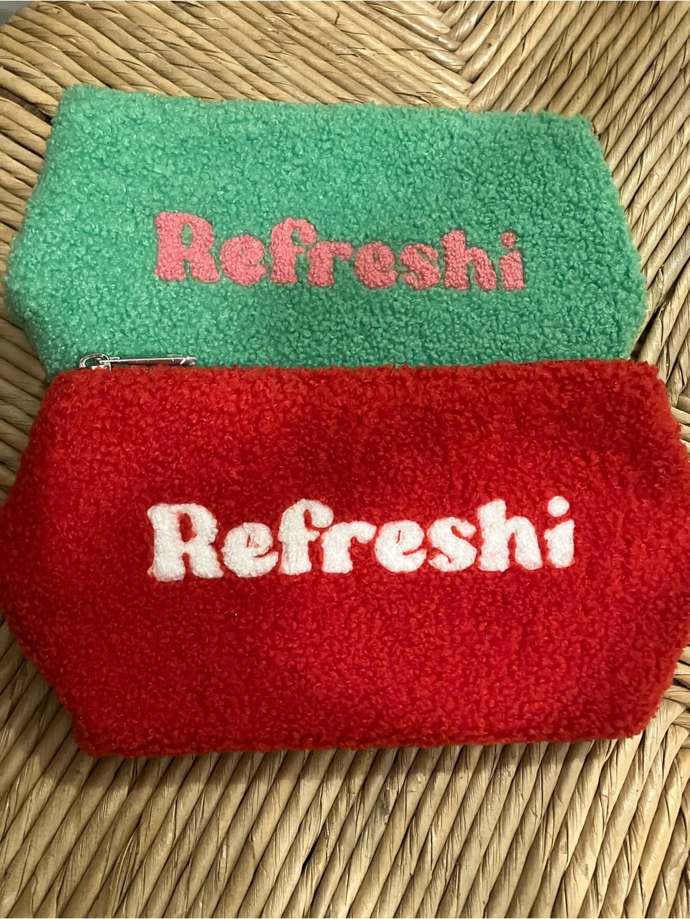 Refreshi Cosmetic bah - Red and Green